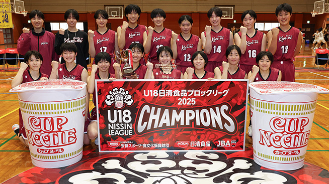 集合写真：大阪薫英女学院高等学校